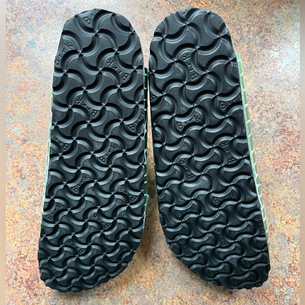 Birkenstock Green Metallic Croc-Print Arizona Sandals - Picture 4 of 9